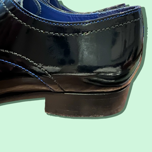 Ted Baker Tuxedo Shoes with stretchy laces - Picture 3 of 6